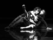 Jason Reilly als Hamlet, Alicia Amatriain (Ophelia). Foto: Stuttgarter Ballett 2008