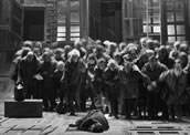 Gun-Brit Barkmin, Ensemble und Chor der Deutschen Oper am Rhein in der Düsseldorfer 