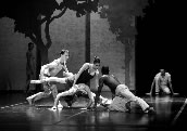 Letzte Ballett-Produktion „Orpheus – Saitenschlag“ in Augsburg. Foto: Nik Schölzel