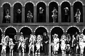 Ensemble in „My Fair Lady“ in Mainz (Foto: Martina Pipprich). 