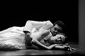 Nadja Stefanoff als Judith und George Stevens als Blaubart. Foto: Theater