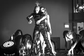 Ein Konzept für die Manufaktur geschaffen: „Real D” von Claudio Cangialosi mit Jon Vallejo, Anna Merkulova und Ensemblemitgliedern. Foto: Ian Whalen