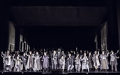 Chor des Staatstheaters Nürnberg. Foto: Ludwig Olah
