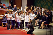Projektchor und Chor der Hamburgischen Staatsoper. Foto: Brinkhoff/Mögenburg