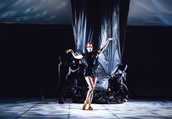 Eleonora Pennacchini in „Der Feuervogel“. Foto: Andrea D’Aquino