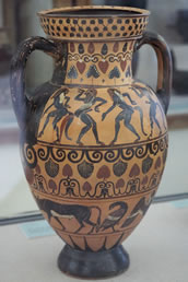 Amphora des Silene-Malers, um 330 vor Christus, mit vier Silene oder Satyrn, die Schwänze, Ohren und Hufe von Pferden tragen. Alle Fotos: Michaela Schneider