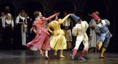 Mitglieder der Ballettcompagnie der Deutschen Oper Berlin in „La Gioconda“. Foto: Bettina Stoeß