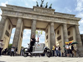 Berliner Festspiele mit Baum am Brandenburger Tor. Foto: Valeria Geritzen
