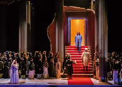 Ferruccio Busoni, „Doktor Faust“ 2017 in der Semperoper Dresden, Inszenierung Keith Warner, Musikalische Leitung Tomáš Netopil. Manuela Uhl (Herzogin von Parma), Lester Lynch (Doktor Faust), Michael König (Herzog), Mark Le Brocq (Mephistopheles), Staatsopernchor, Foto: Semperoper Dresden, Jochen Quast Ferruccio Busoni, „Doktor Faust“ 2017 in der Semperoper Dresden, Inszenierung Keith Warner, Musikalische Leitung Tomáš Netopil. Manuela Uhl (Herzogin von Parma), Lester Lynch (Doktor Faust), Michael König (Herzog), Mark Le Brocq (Mephistopheles), Staatsopernchor, Foto: Semperoper Dresden, Jochen Quast