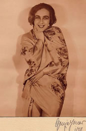 Hilde Brumof 1928. Foto: Genja Jonas, Deutsches Tanzarchiv Köln