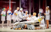 Richard Strauss, „Die Frau ohne Schatten“ am Theater Bonn mit den Damen des Chores sowie Aaron Cawley, Aile Asszonyi, Anzhelika Bondarchuk, Alyona Guz, Valerie Haunz, Ruxandra Donose und Anne-Fleur Werner. Foto: Matthias Jung