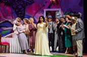 Nino Rota, „Der Florentiner Hut“ an der Oper Wuppertal. Foto: Bettina Stöß